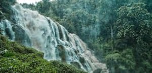 Isaan - Wasserfall